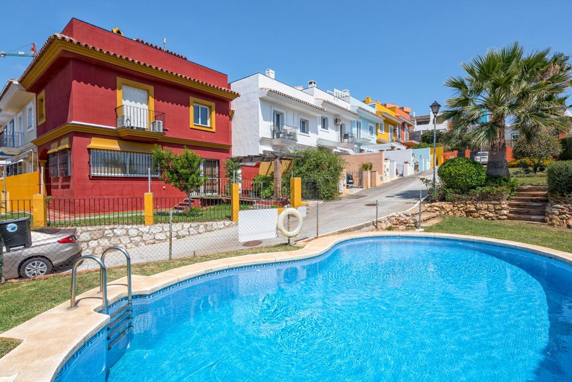 Castillo Sohail Townhouse Near The Beach By Costarentals - Ref 101 Fuengirola Εξωτερικό φωτογραφία